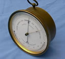 Holosteric aneroid barometer