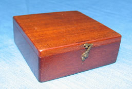 Victorian mahogany pocket compass