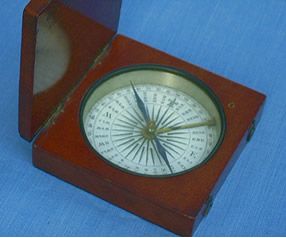 Georgian mahogany cased compass