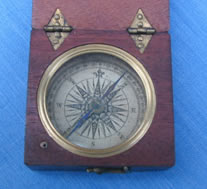Early 19th C mahogany cased compass