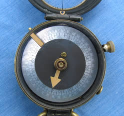 Verner's MKVII  marching compass Cruchon & Emons London 1916