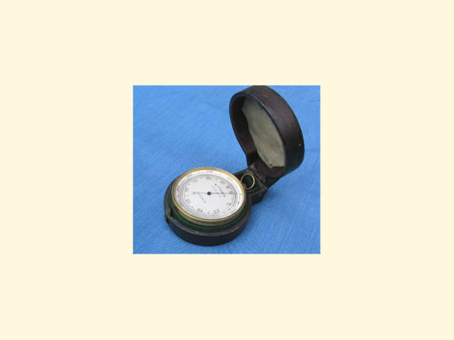 Antique pocket barometer/altimeter