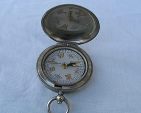 1917 Dennison WW1 pocket compass
