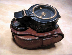 1939 prismatic marching compass, F Barker, London