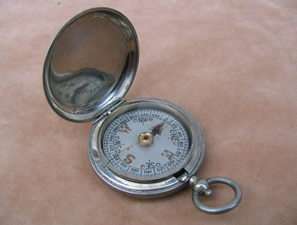 1918 C Haseler military pocket compass