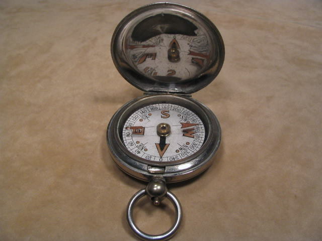 1918 WW1 military pocket compass by Terrasse