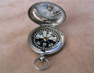 1915 Officers pocket compass by Ed Koehn, Geneva, Switzerland