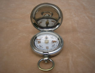 1918 Officers pocket compass by Terrasse