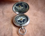 Singers patent style pocket compass circa 1917