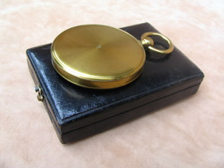 Victorian gilt brass bodied pocket compass in case
