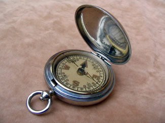 1934 F Barker & Son Officers pocket compass