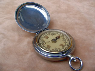 F Barker MKVI military pocket compass