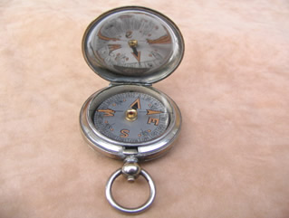 MK VI Military pocket compass by Terrasse 1918