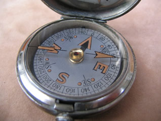 MK VI Officers pocket compass by Terrasse 1918