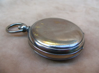 View of lid showing rubbed areas