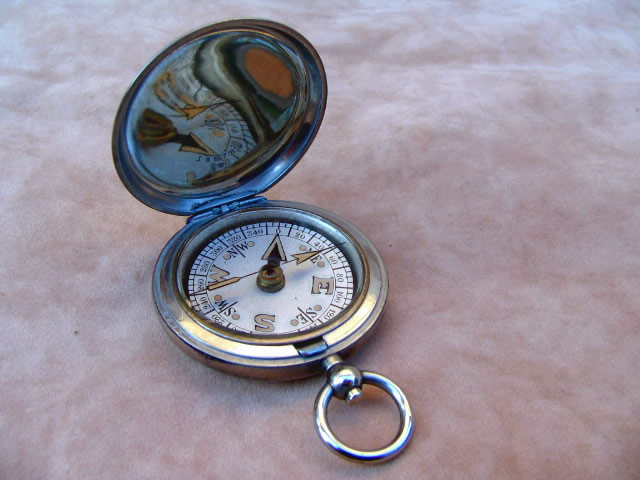 Full hunter cased MKVI Dennison pocket compass 1918