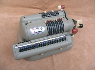 Muldivo Mentor mechanical calculator