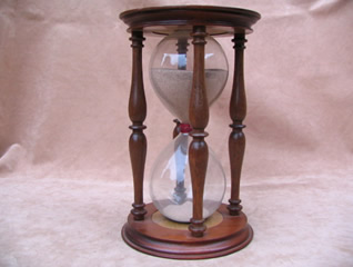 Four pillar Edwardian hourglass circa 1920