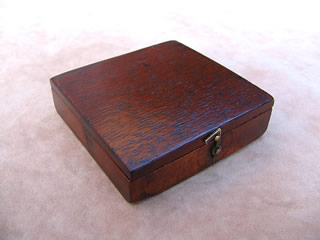 Top view with lid closed