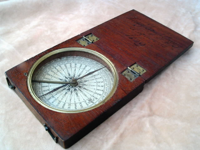 Georgian pocket compass in mahogany case