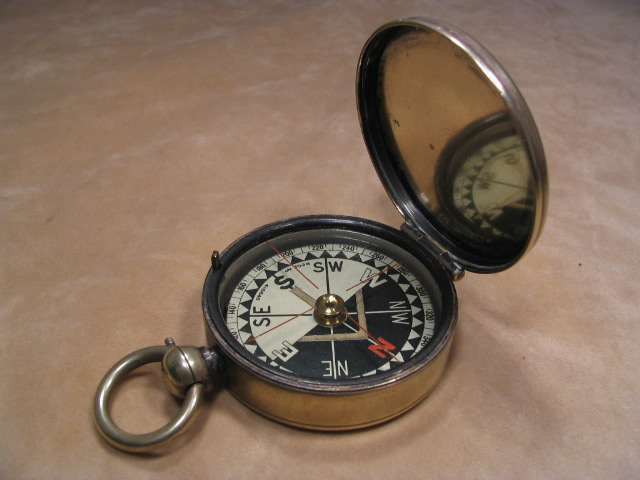 Military style 1930's black & white dial compass