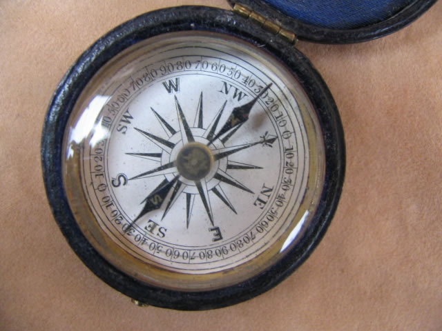 Victorian pocket compass with case