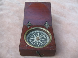 Regency period mahogany cased pocket compass