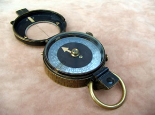 MK V Officers pocket compass dated 1915