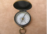 Victorian brass pocket compass circa 1875
